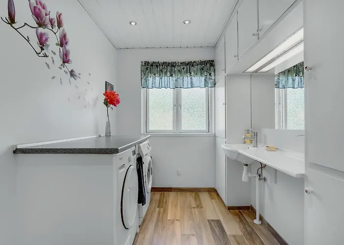 Ferienhaus Lovely In Idestrup With Wifi Bøtø By